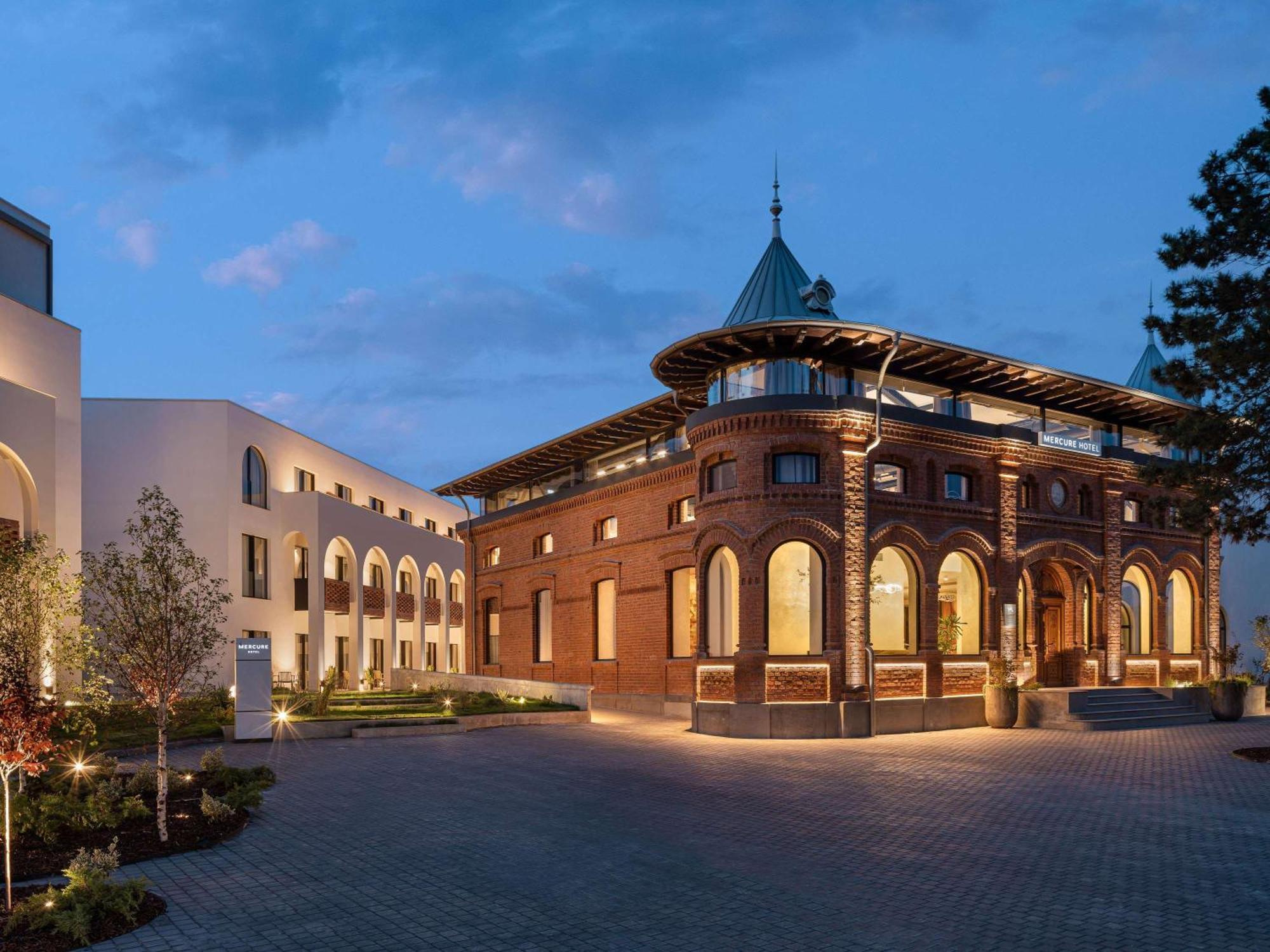 Mercure Conacul Cozieni Pasarea Exterior photo
