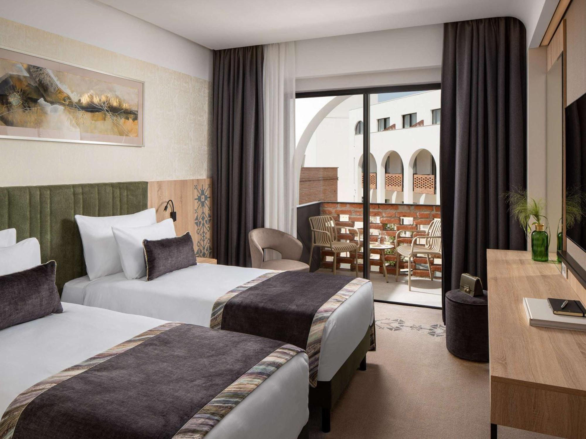 Mercure Conacul Cozieni Pasarea Exterior photo