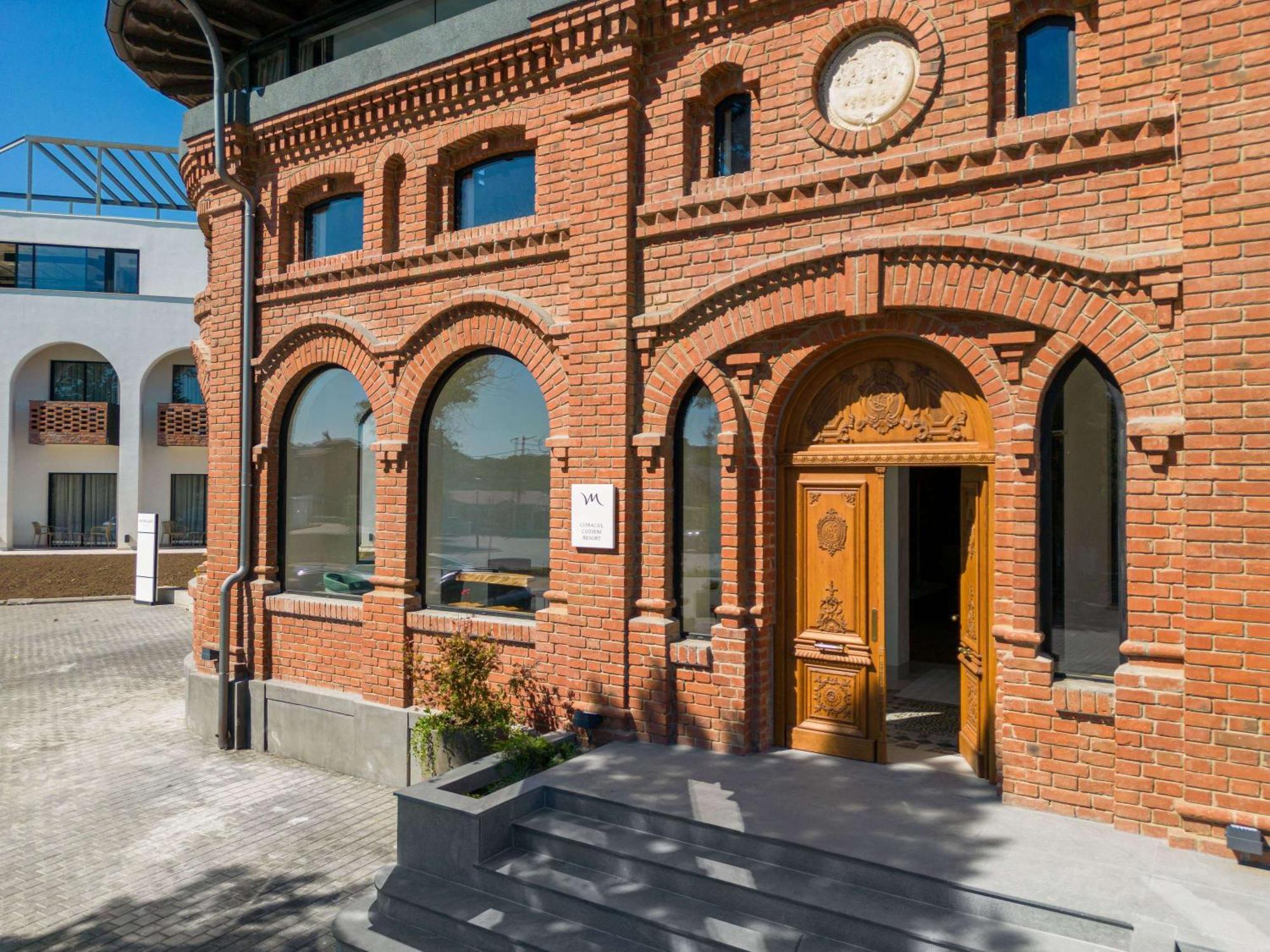 Mercure Conacul Cozieni Pasarea Exterior photo